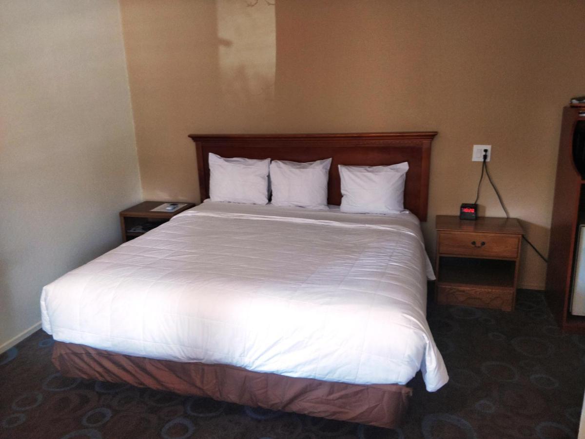 Ventura Grand Inn Mammoth Lakes Exteriör bild